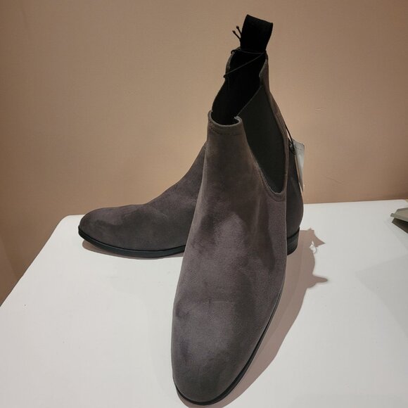 #44 New with tag without box Grey Suede ankle boots main image 5